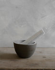 pilon-mortier-gris-atelier-trema1