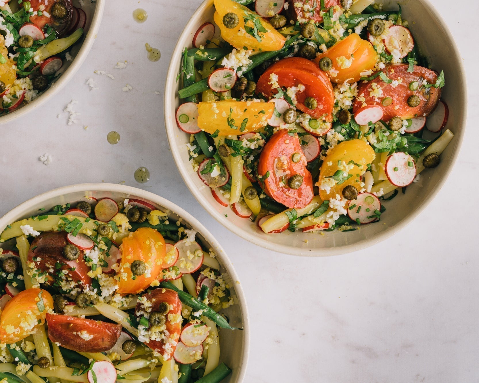 Salade du marché, vinaigrette à l’huile de caméline