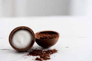 Boule fondante au chocolat au lait et guimauve par Fays terroir chocolaté